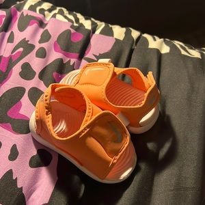 Baby sandals